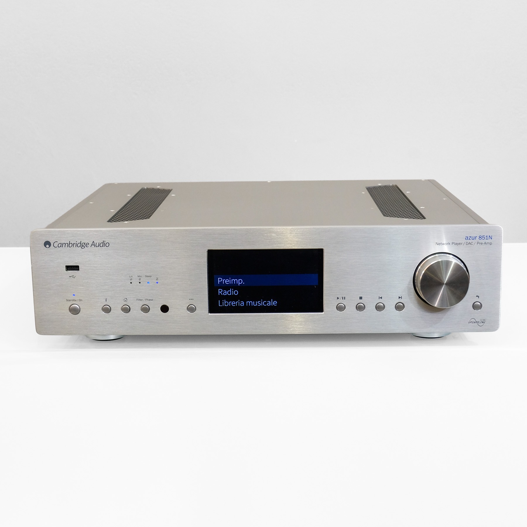 Сетевой проигрыватель Cambridge Audio Azur 851N
