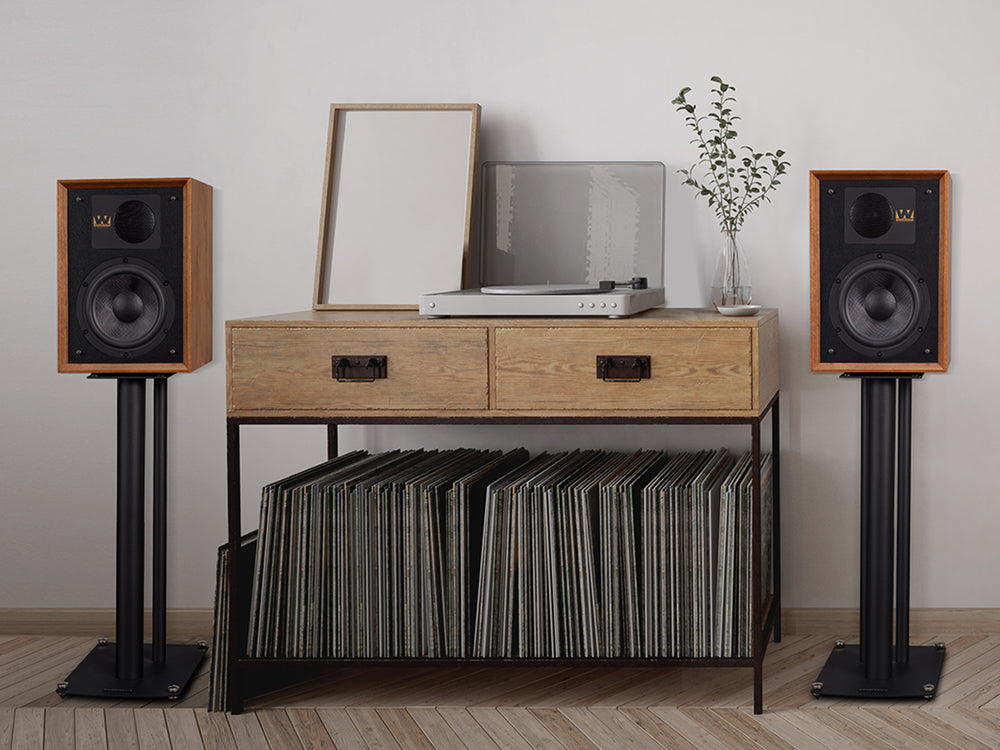 Пара Wharfedale Denton 85th Anniversary на стойках